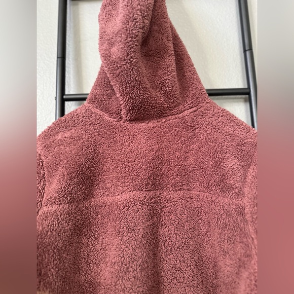 The North Face Women's Campshire Pullover Hoodie 2.0. Large. - Picture 13 of 16